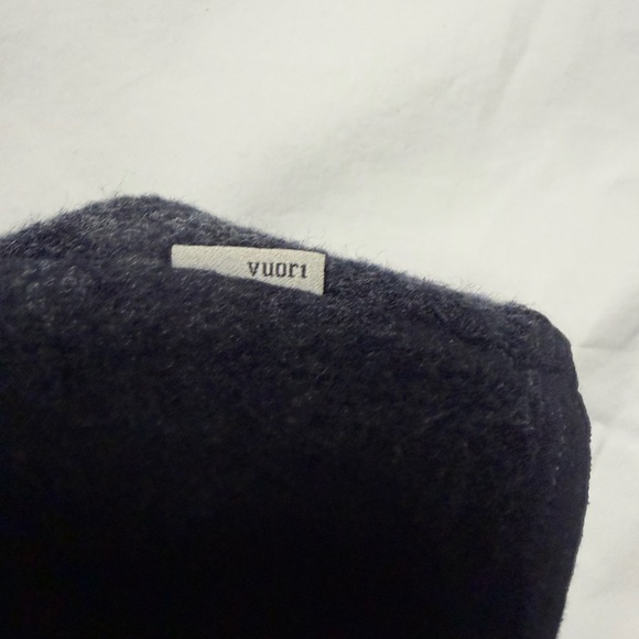 Vuori Men's Navy 1/4 Button Popover Sweater - Picture 5 of 6